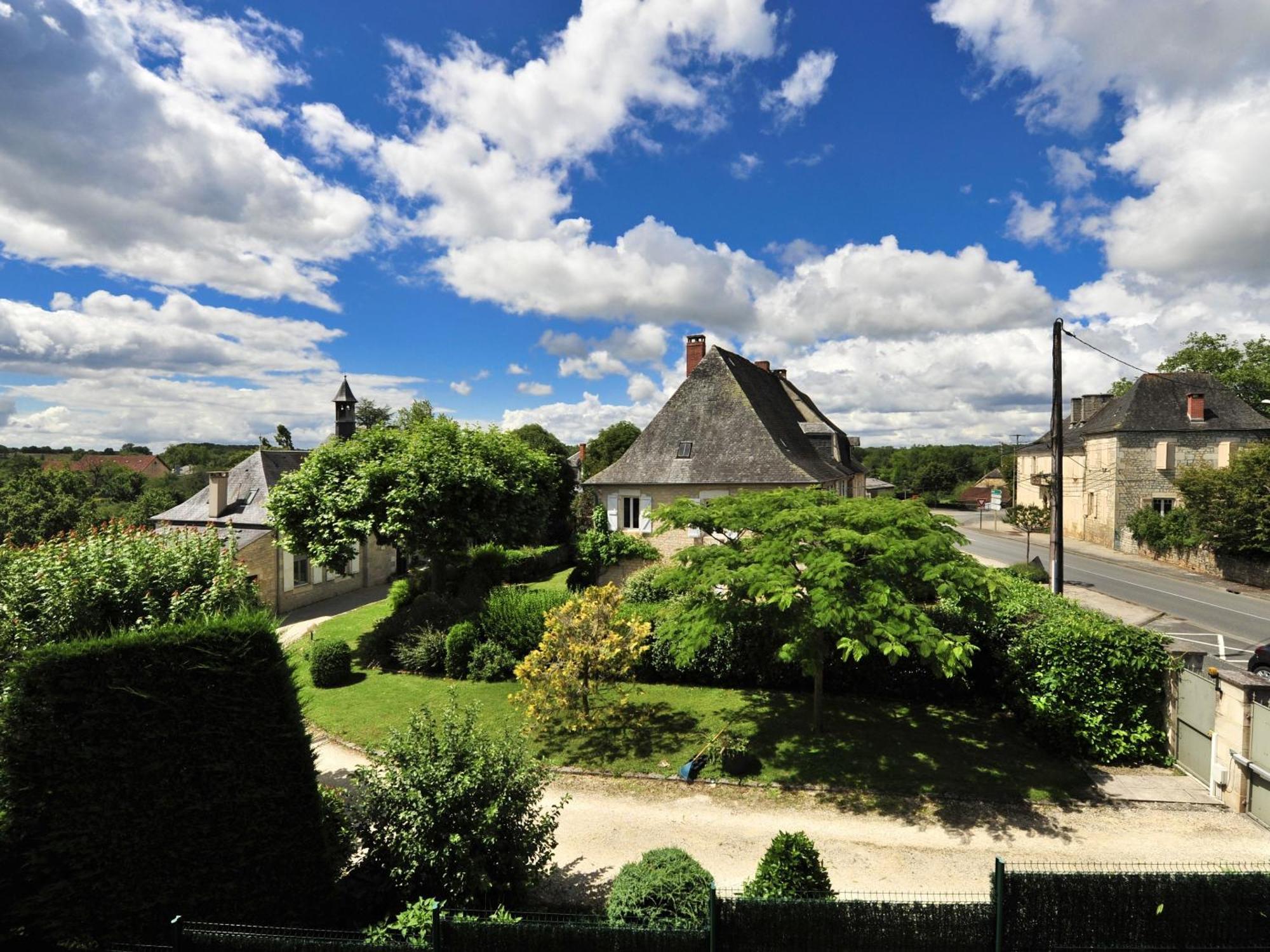 Auberge D'Ici Et D'Ailleurs Cressensac-Sarrazac المظهر الخارجي الصورة